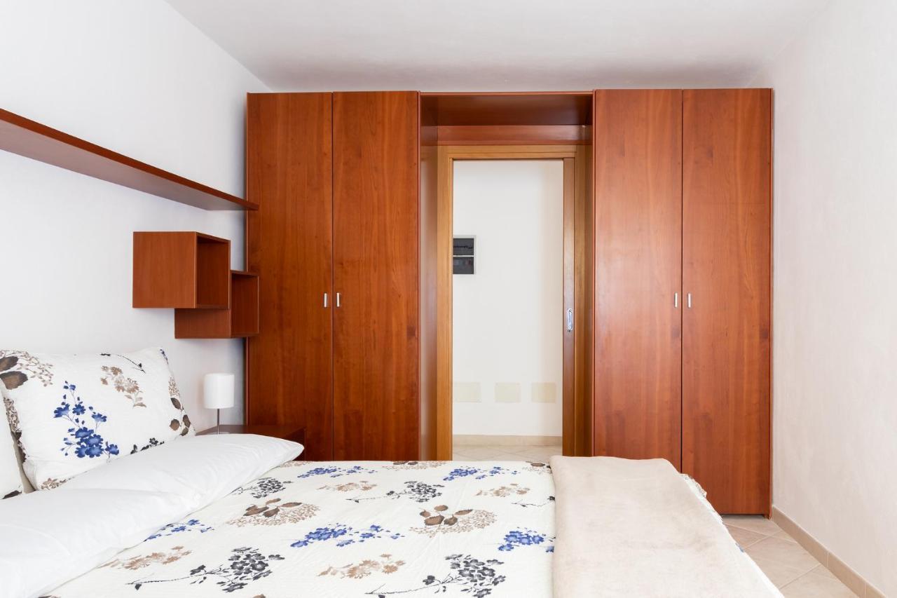 Spacious 3-Bedroom Apartment With Courtyard In Tempio Pausania - Perfect For Families Exterior photo